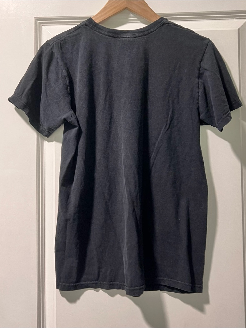 Hot Topic Pierce The Veil King For A Day Boyfriend Fit T-Shirt Size Medium Faded - Picture 3 of 5